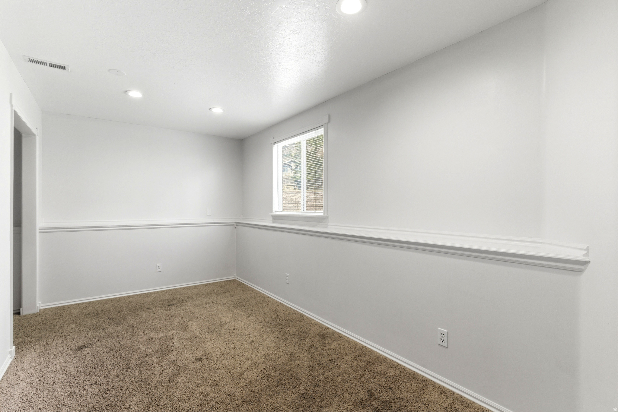 WARREN ACRES - Residential