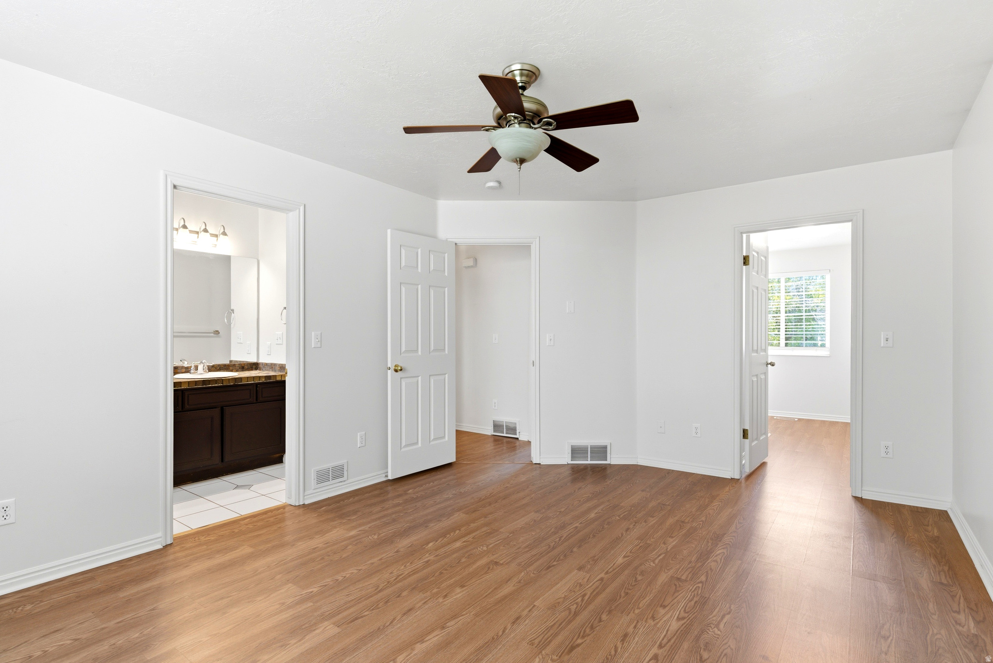 WARREN ACRES - Residential