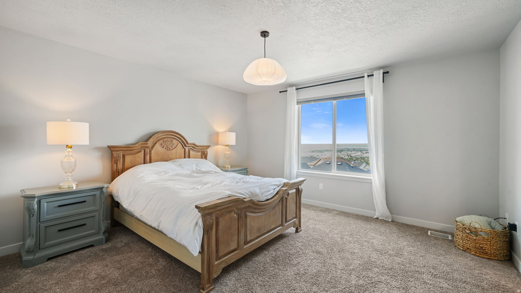 THE VIEWS AT EAGLEWOOD - Residential