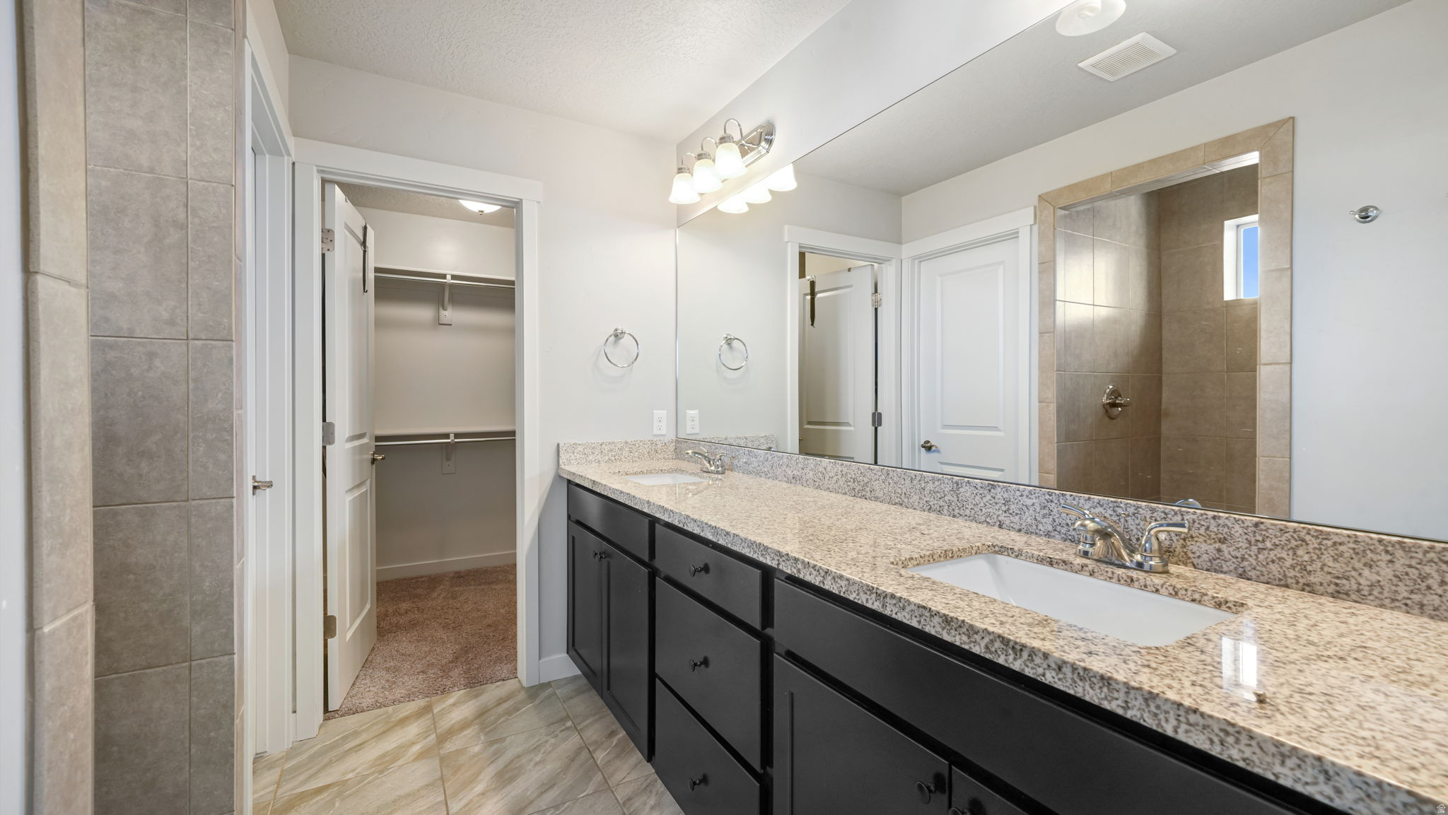 THE VIEWS AT EAGLEWOOD - Residential