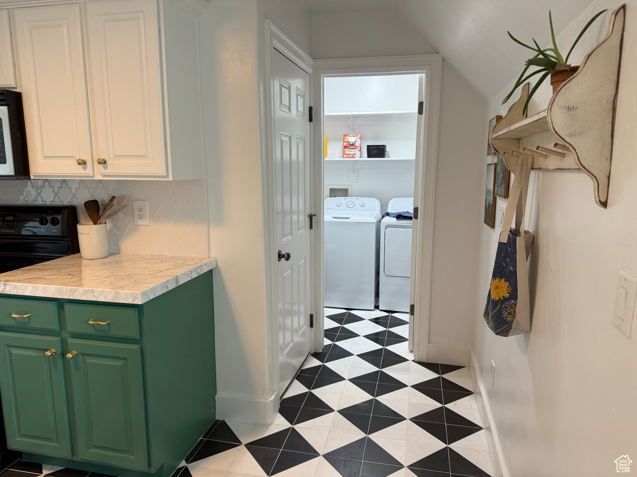 TEMPLE SPRINGS - Residential