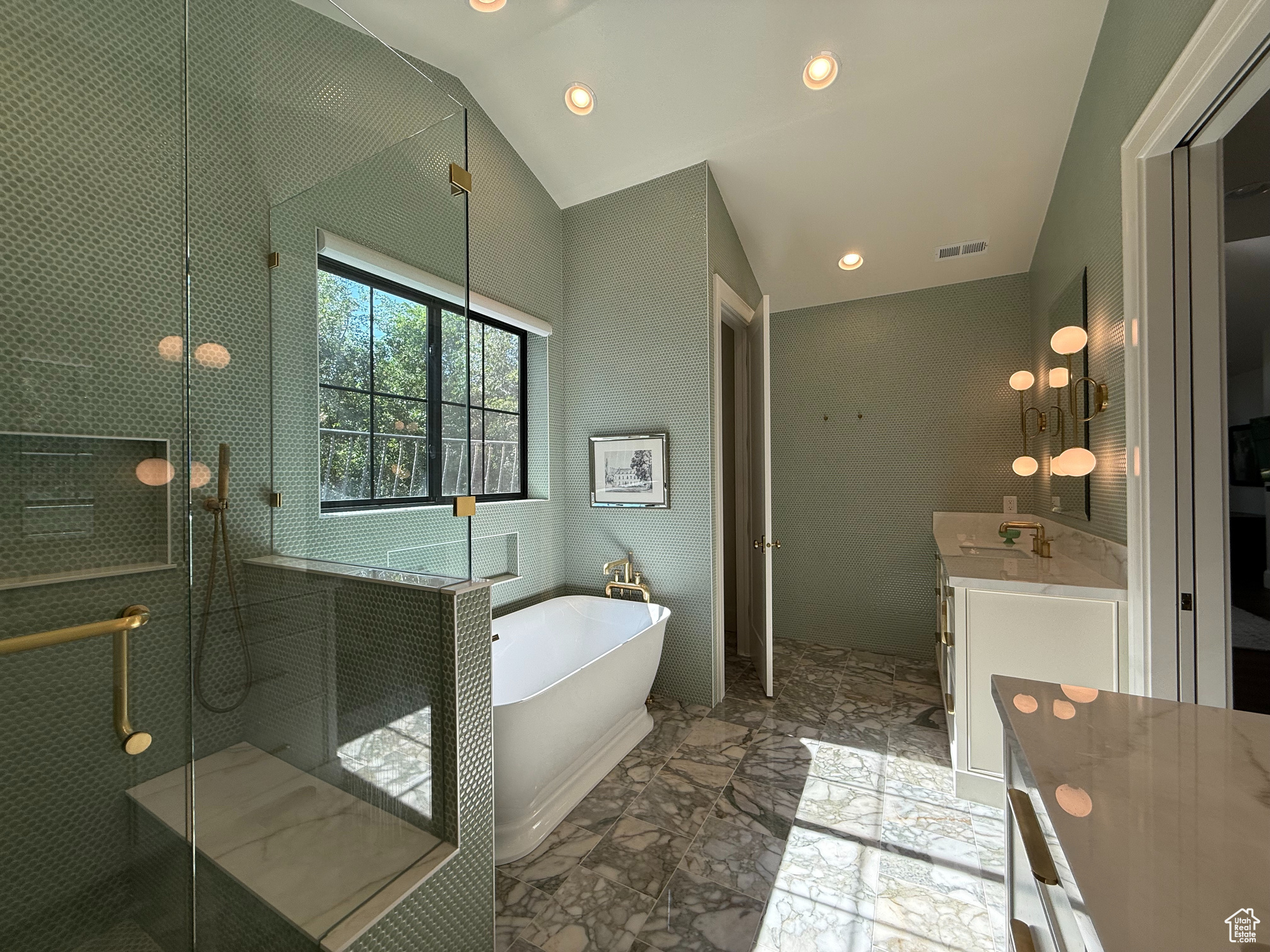 TEMPLE SPRINGS - Residential