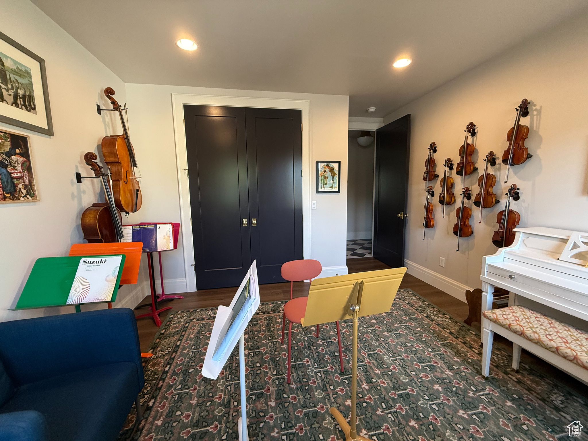 TEMPLE SPRINGS - Residential