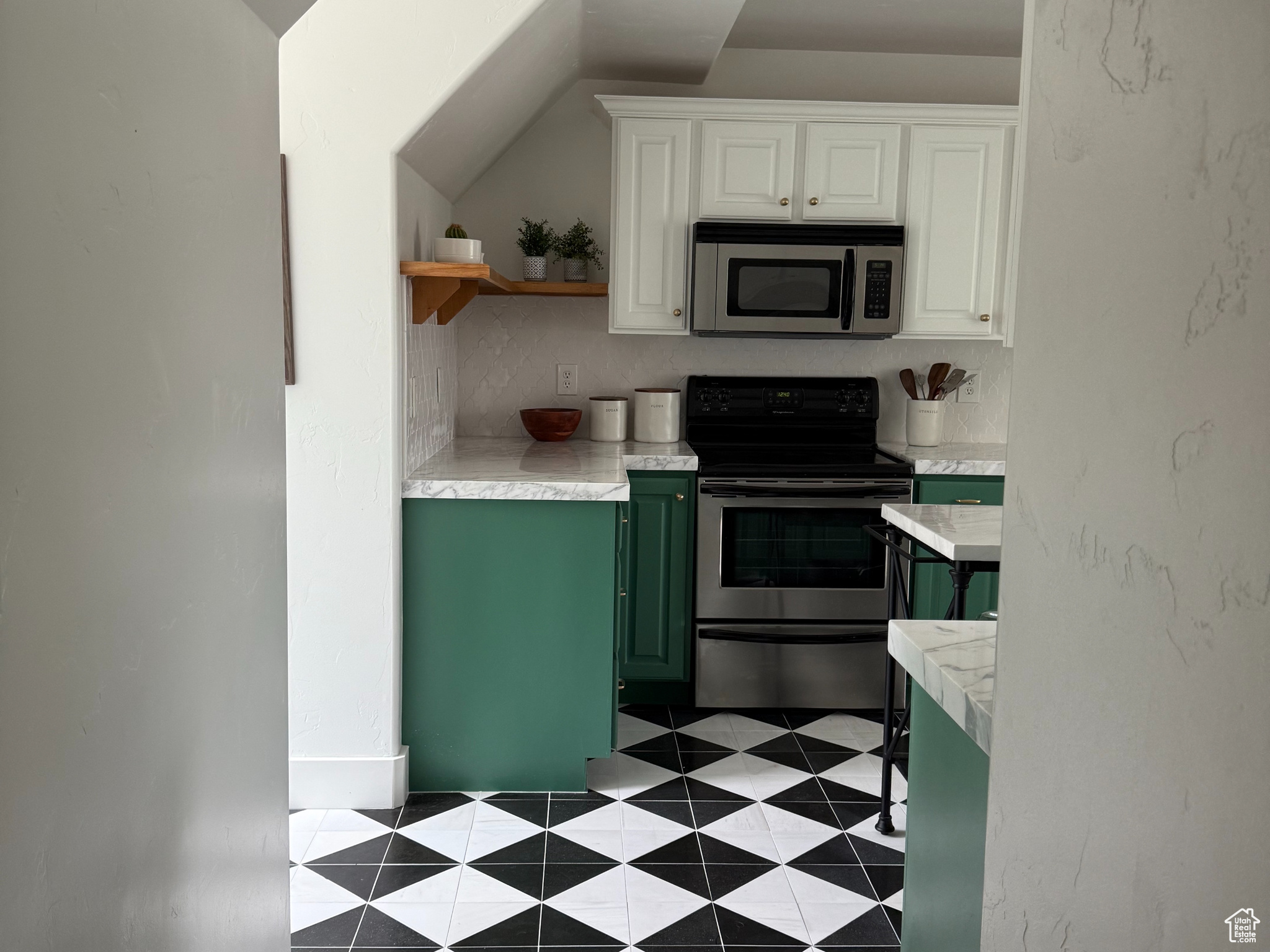 TEMPLE SPRINGS - Residential