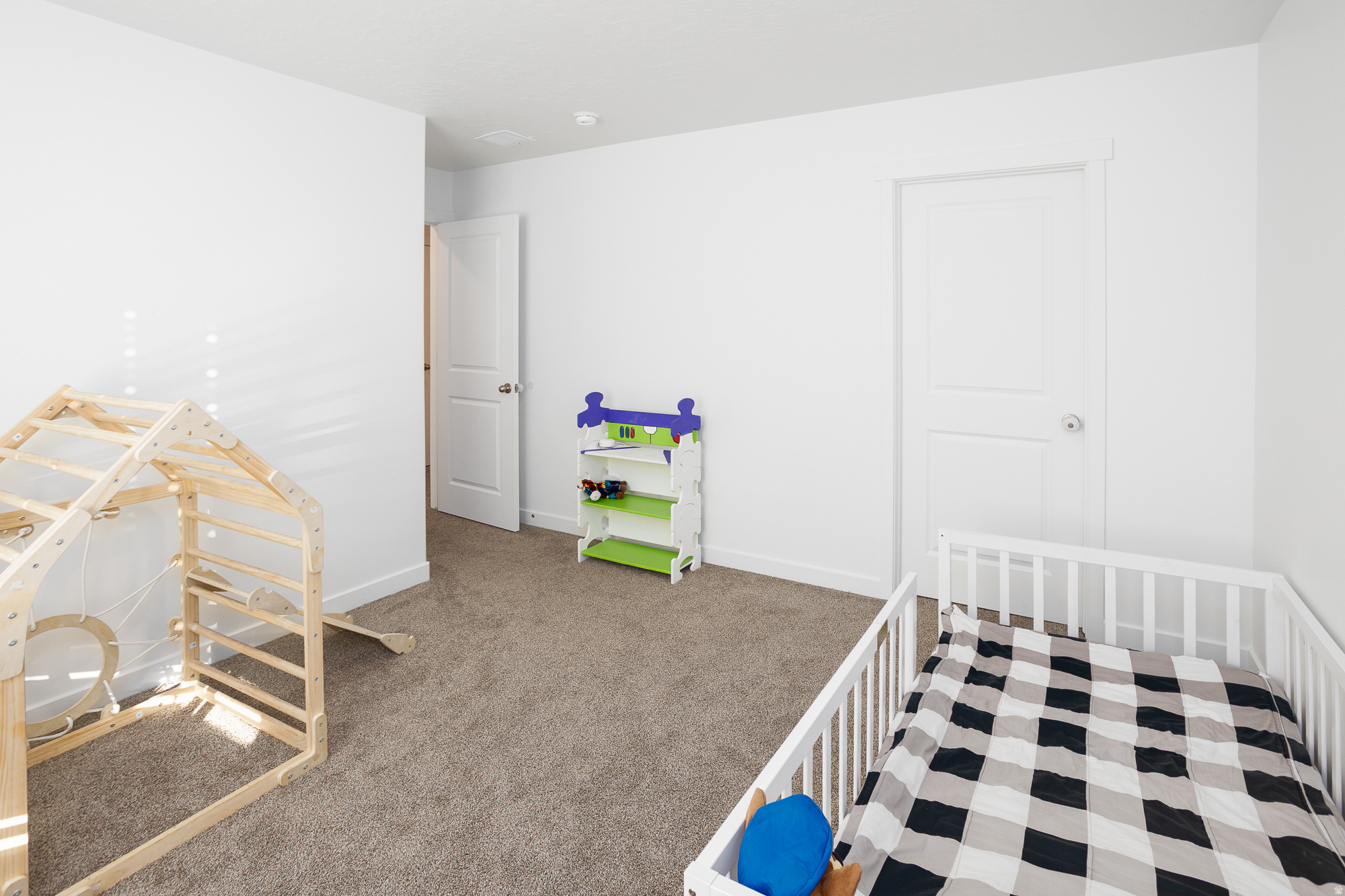 SUMMIT RIDGE - Residential