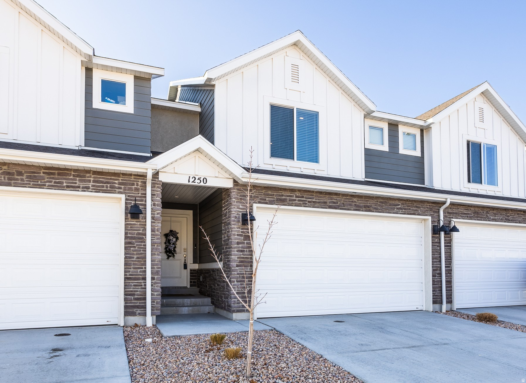 SUMMIT RIDGE - Residential