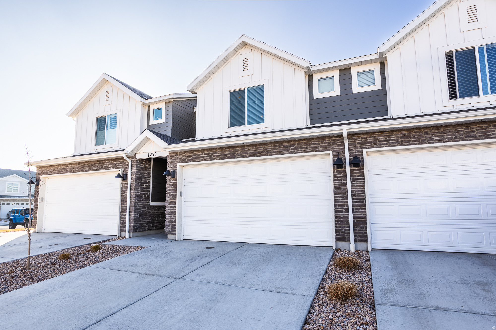 SUMMIT RIDGE - Residential