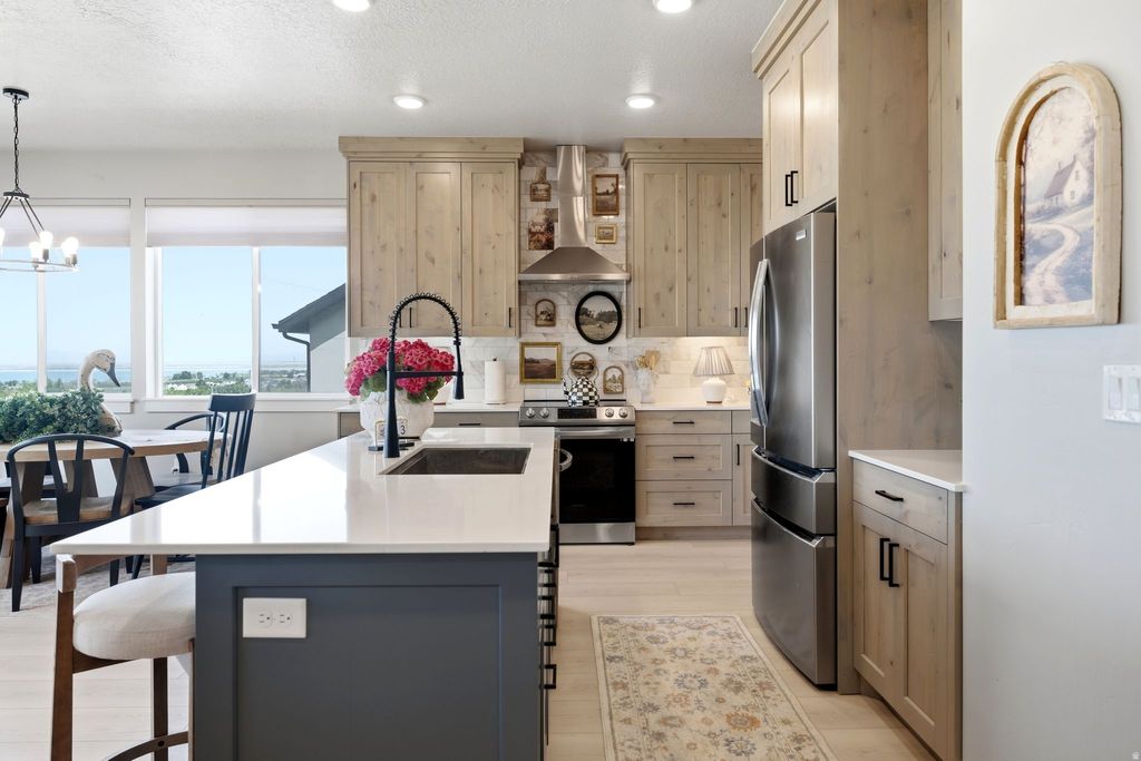 Photo of 332 E SADDLEBACK RD #GR42, Willard, UT 84340 (MLS # 2172534)