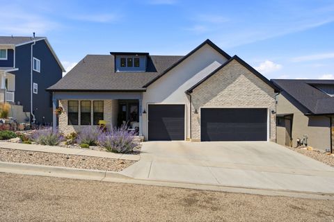 Homes For Sale - 332 E Saddleback Rd #GR42<br/> Willard, UT 84340