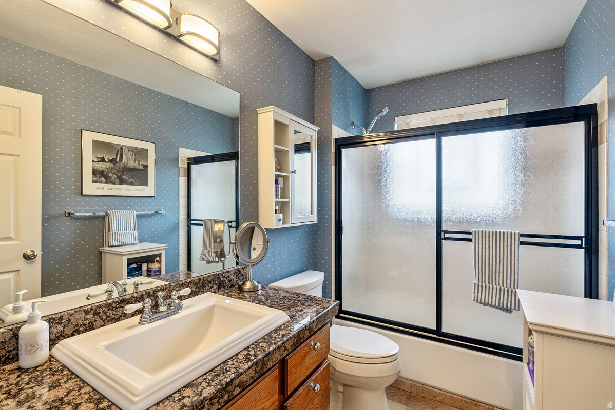 PROSPECTOR VILLAGE - Residential