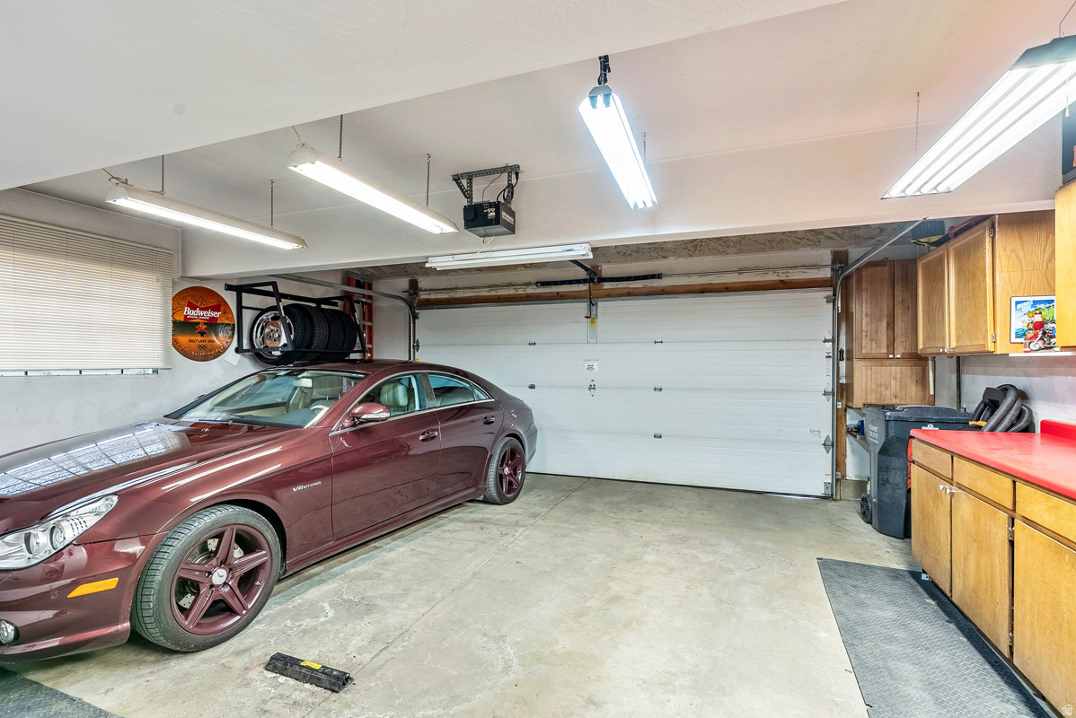 PROSPECTOR VILLAGE - Residential