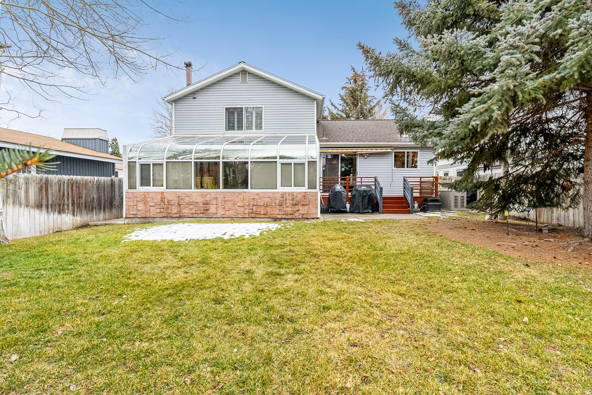 PROSPECTOR VILLAGE - Residential