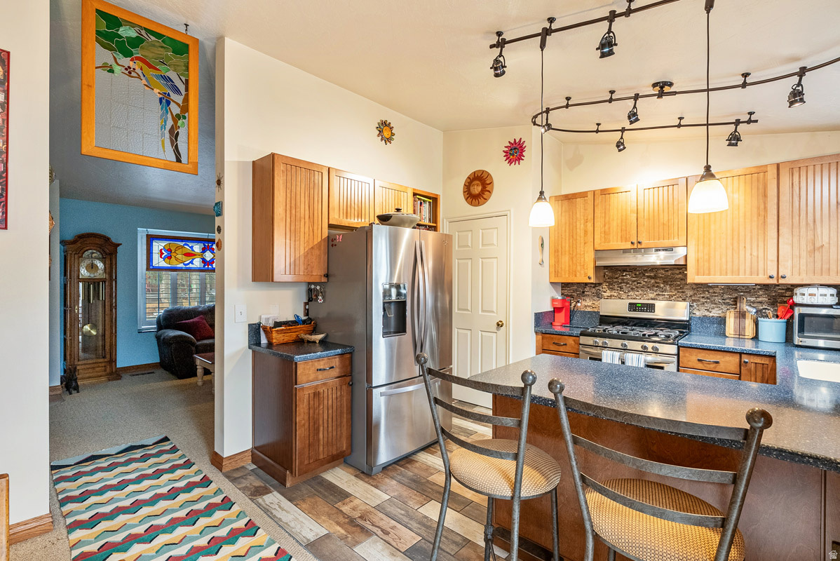 PROSPECTOR VILLAGE - Residential