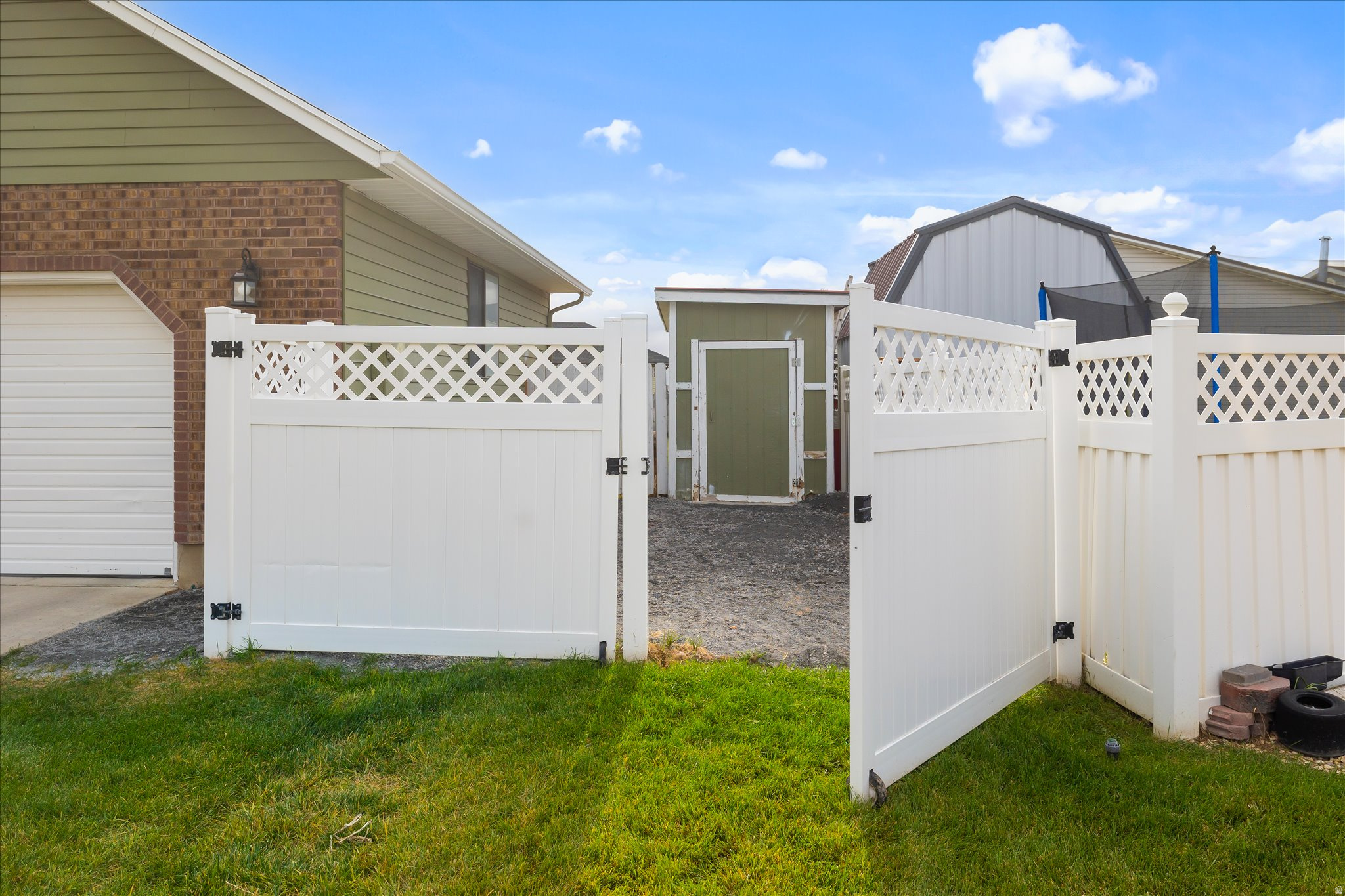 ARCHIBALD ESTATES - Residential