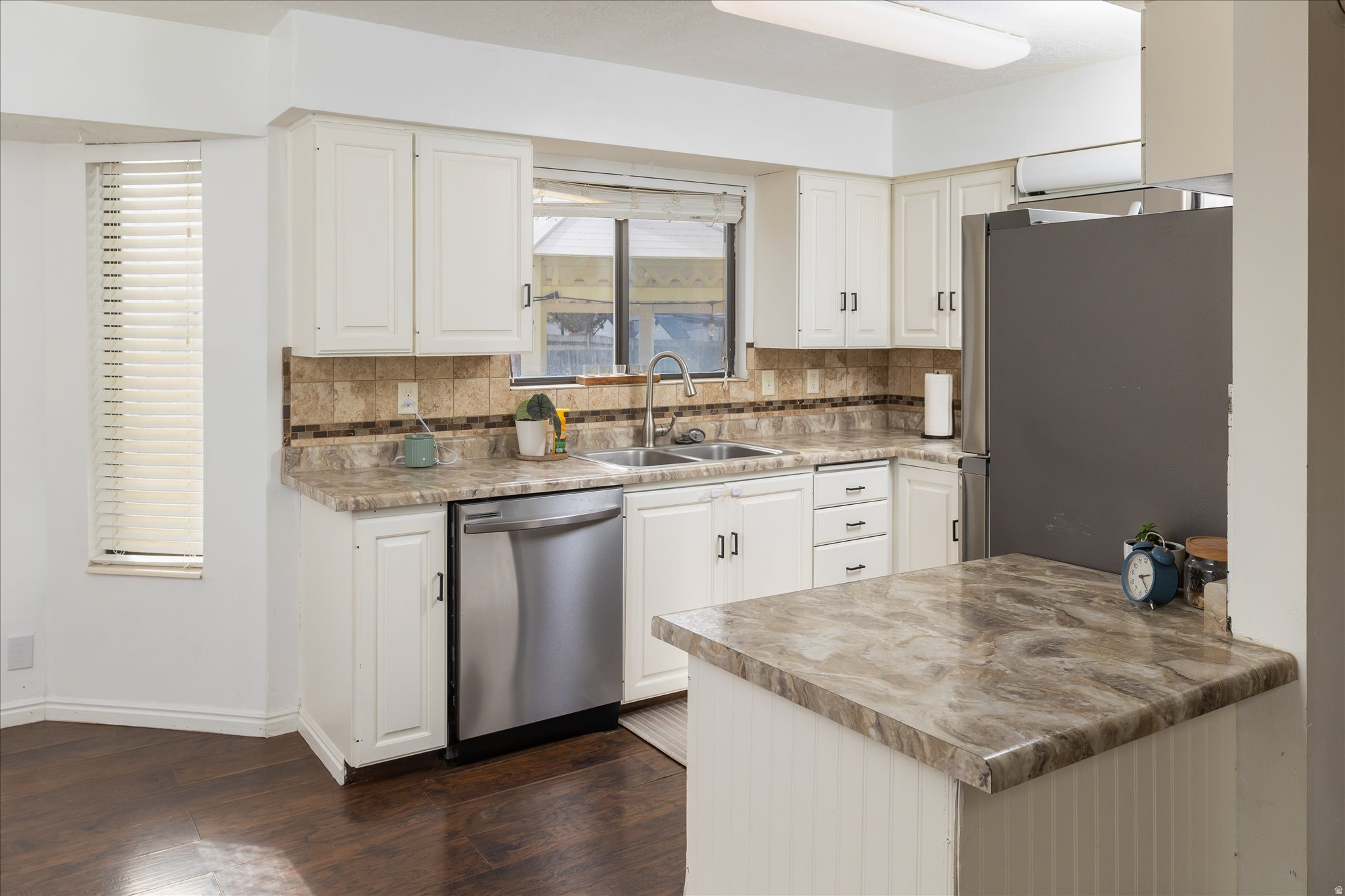 ARCHIBALD ESTATES - Residential