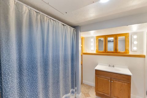 Tiny photo for 1675 S LAKEWOOD DR, Orem, UT 84058 (MLS # 2126259)