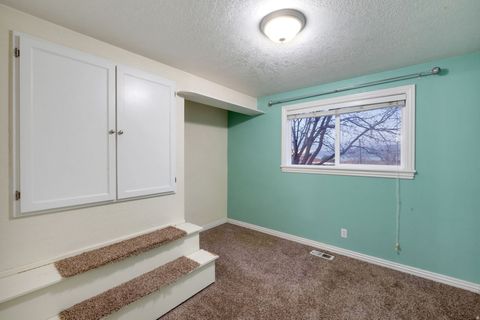 Tiny photo for 1675 S LAKEWOOD DR, Orem, UT 84058 (MLS # 2126259)
