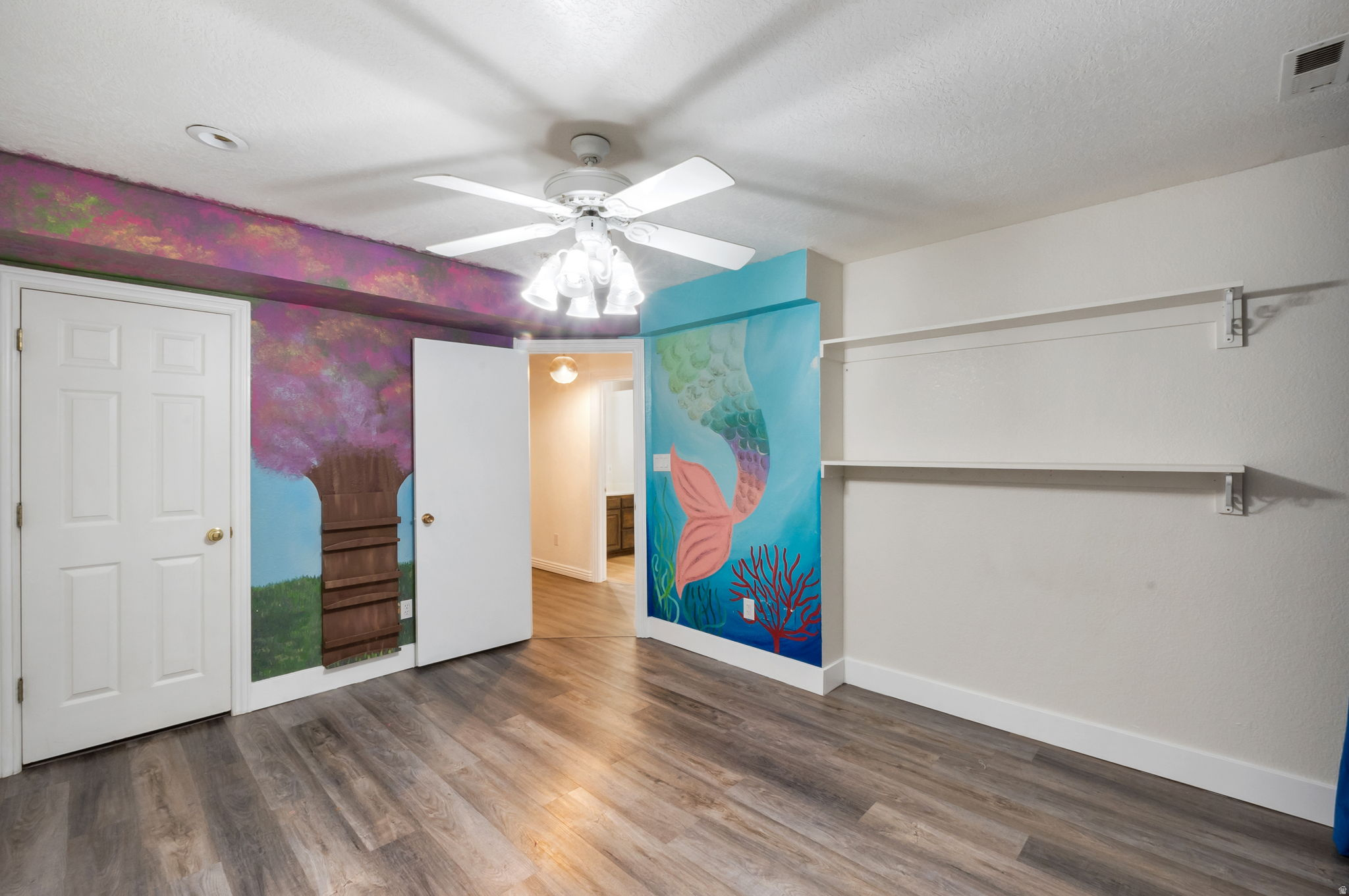 LAKEWOOD VILLAGE - Residential