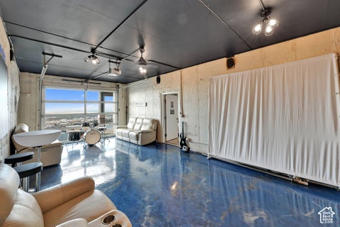 Tiny photo for 251 PARKWAY CIR, North Salt Lake, UT 84054 (MLS # 2190089)