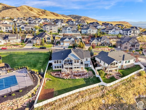 Tiny photo for 251 PARKWAY CIR, North Salt Lake, UT 84054 (MLS # 2190089)