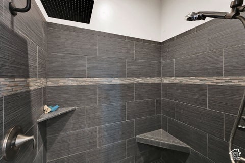 Tiny photo for 251 PARKWAY CIR, North Salt Lake, UT 84054 (MLS # 2190089)