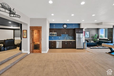 Tiny photo for 251 PARKWAY CIR, North Salt Lake, UT 84054 (MLS # 2190089)