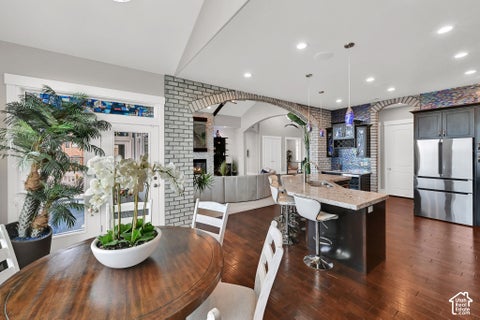 Tiny photo for 251 PARKWAY CIR, North Salt Lake, UT 84054 (MLS # 2190089)