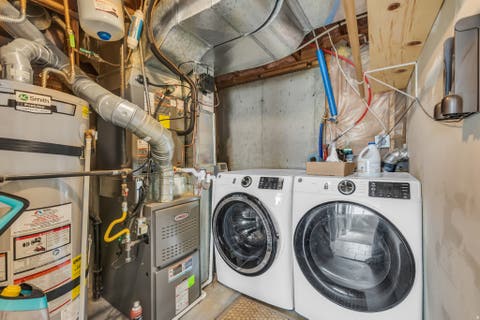 Tiny photo for 1927 N 950 W, Clinton, UT 84015 (MLS # 2180177)