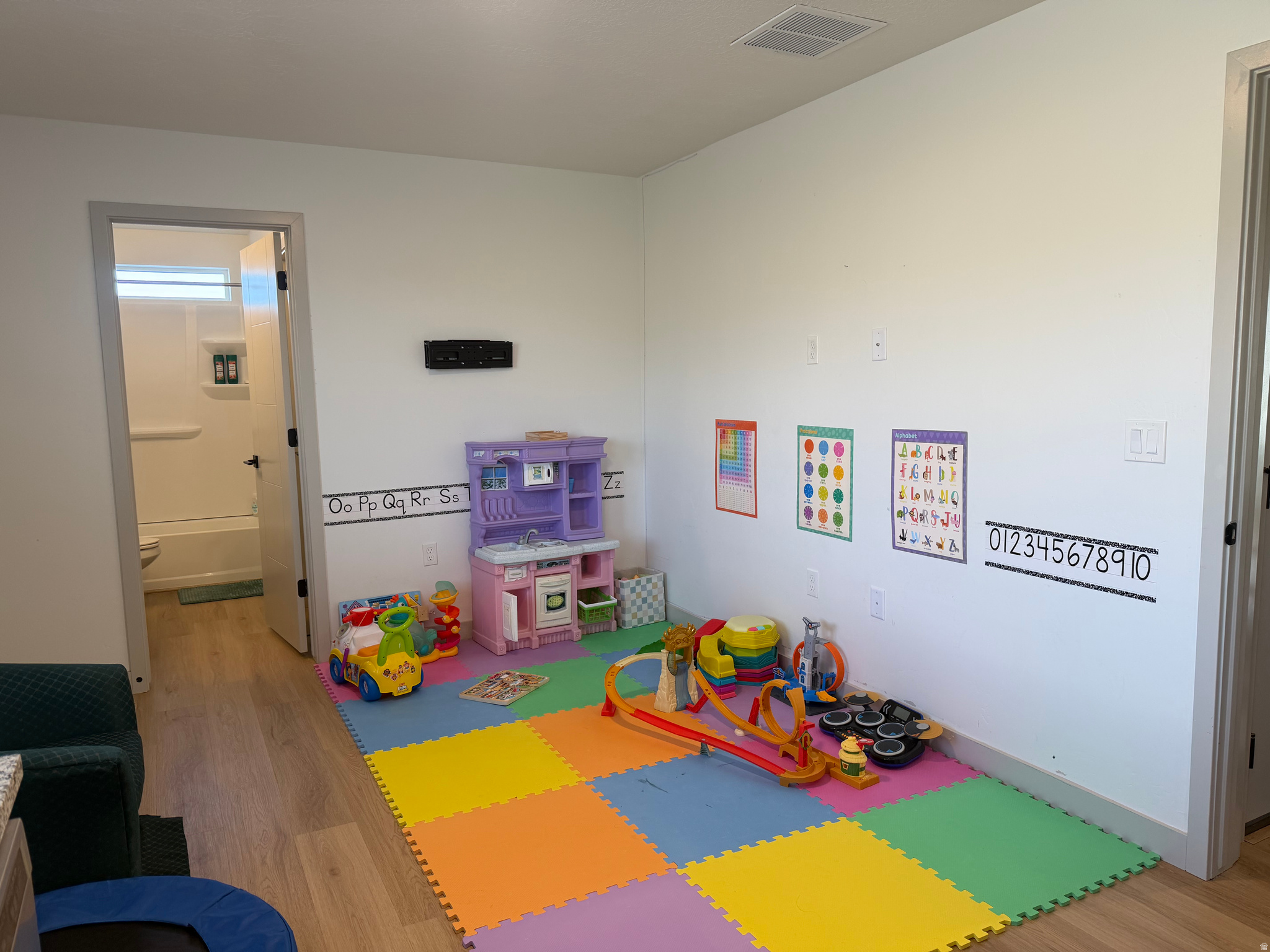 DESERT CANYONS SUBDIVISION - Residential