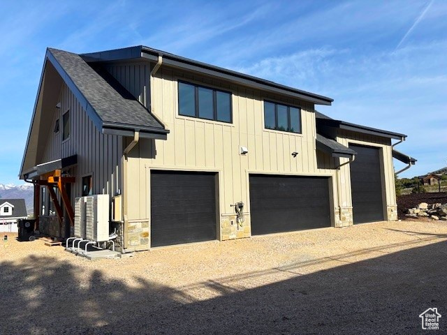 VIEWS AT LINDSAY HILL - Residential