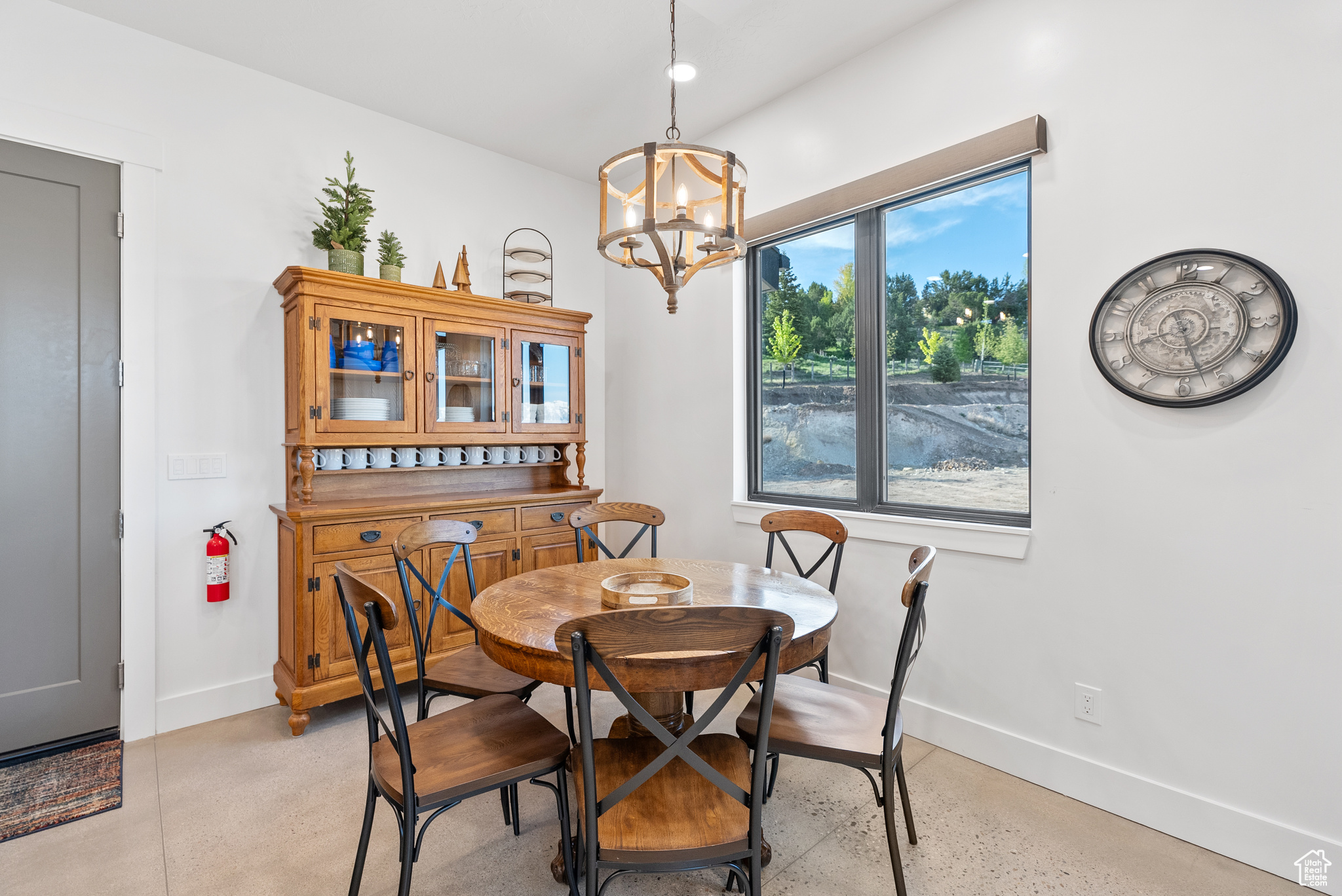 VIEWS AT LINDSAY HILL - Residential