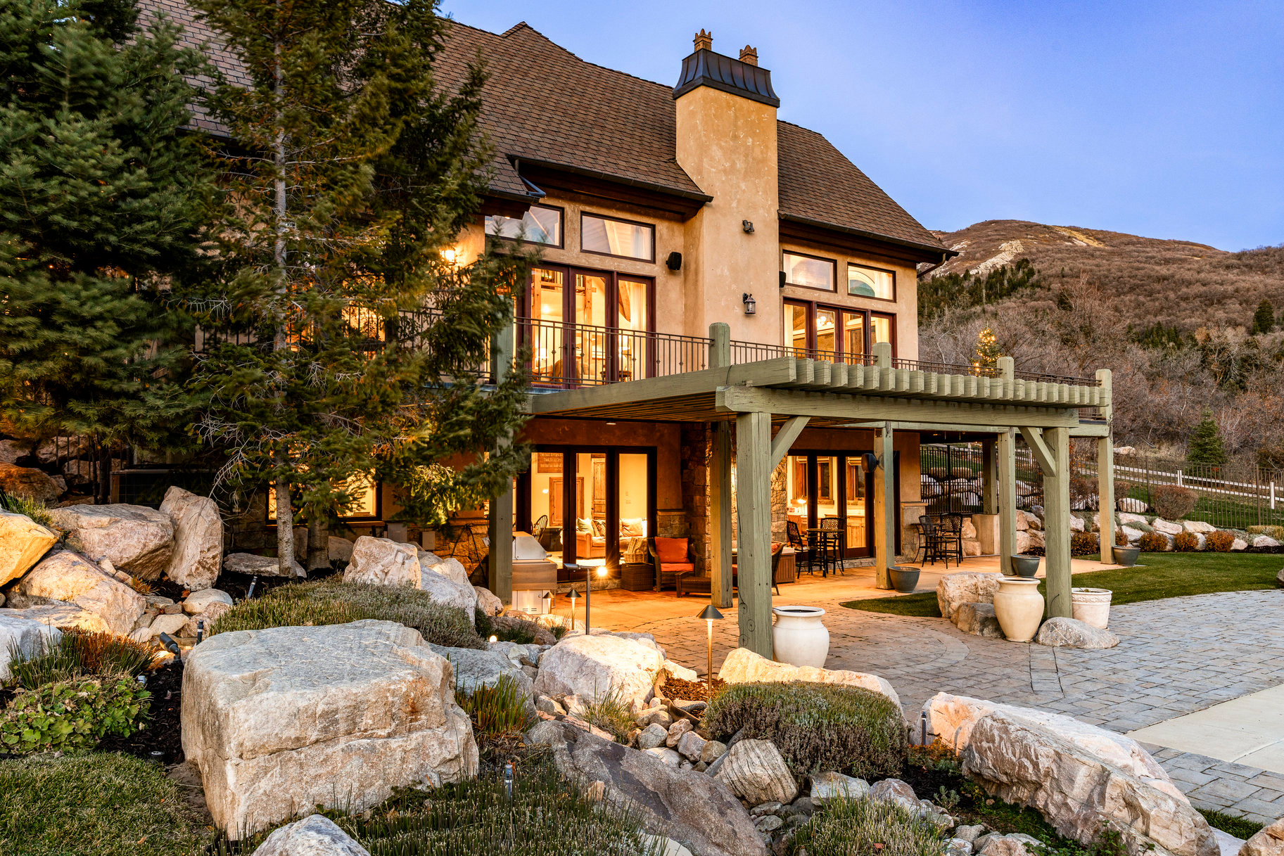 WINDSOR PARK - Residential