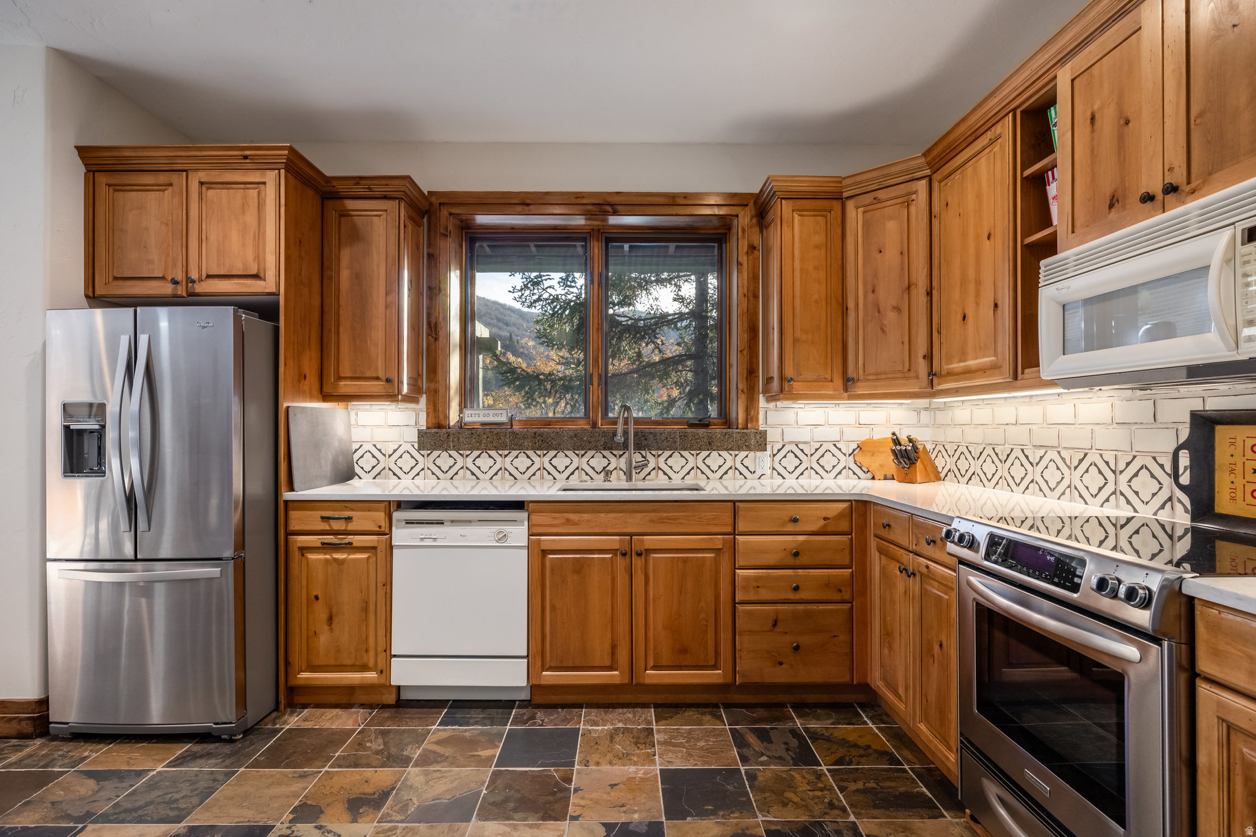 WINDSOR PARK - Residential