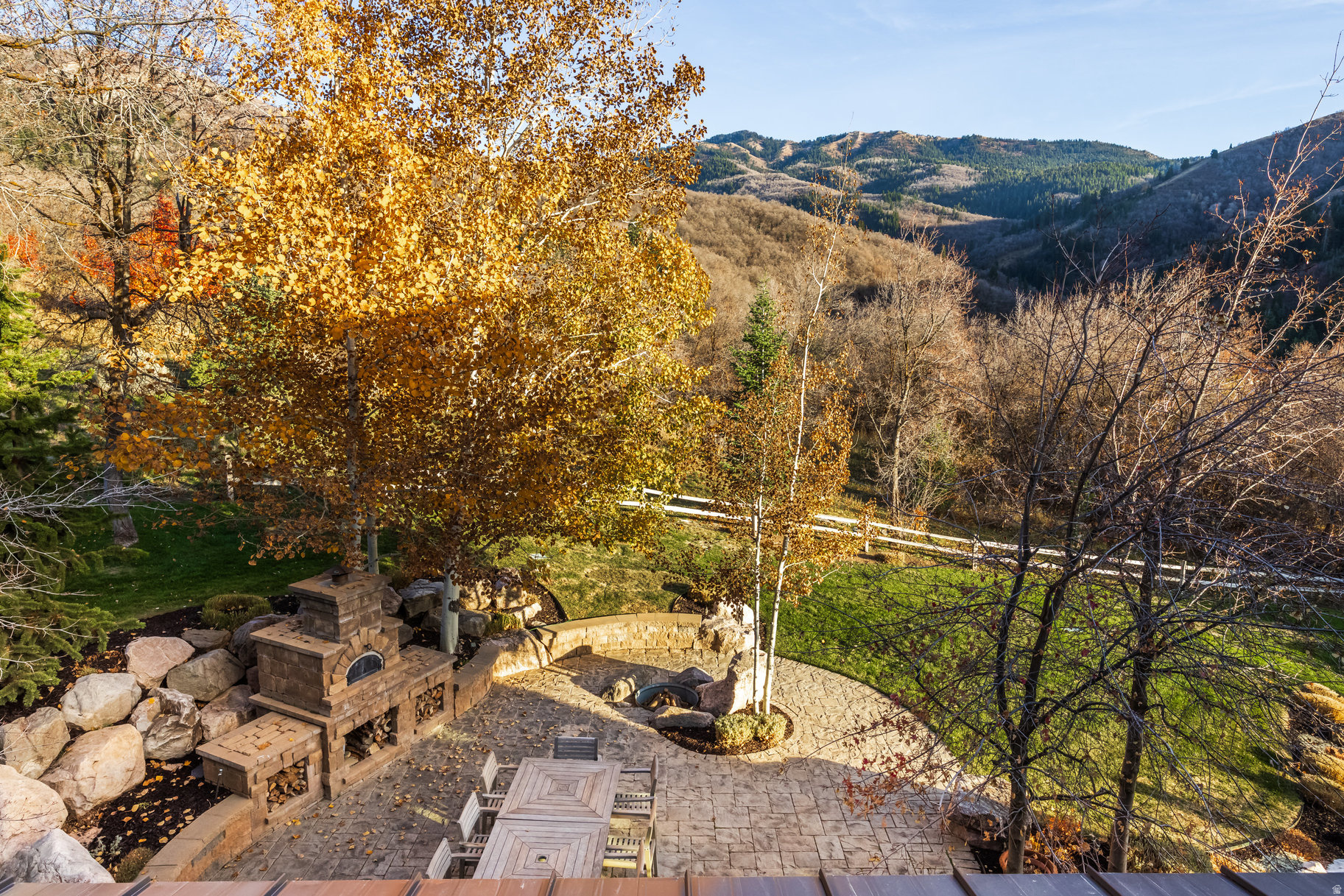 WINDSOR PARK - Residential