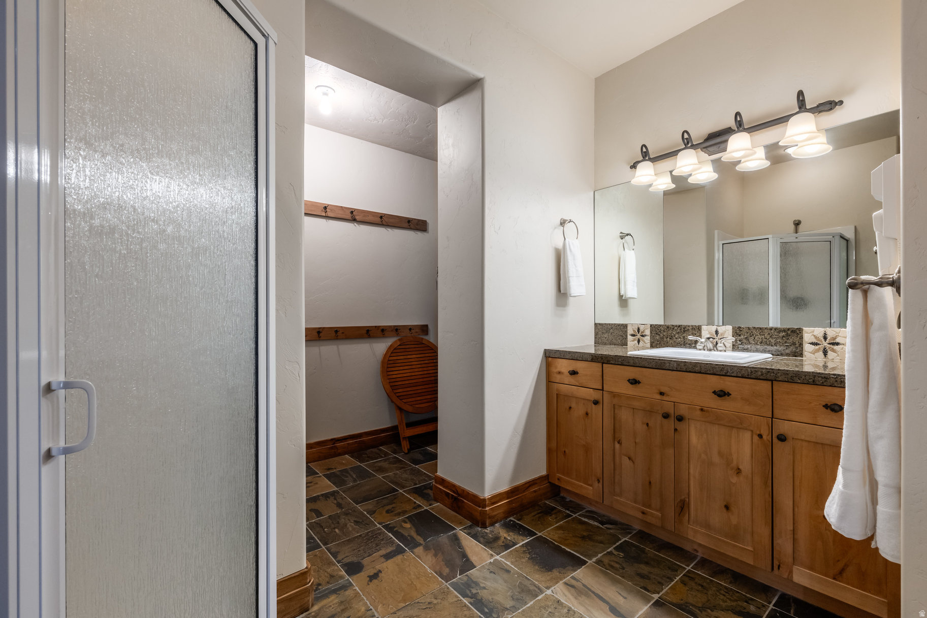 WINDSOR PARK - Residential