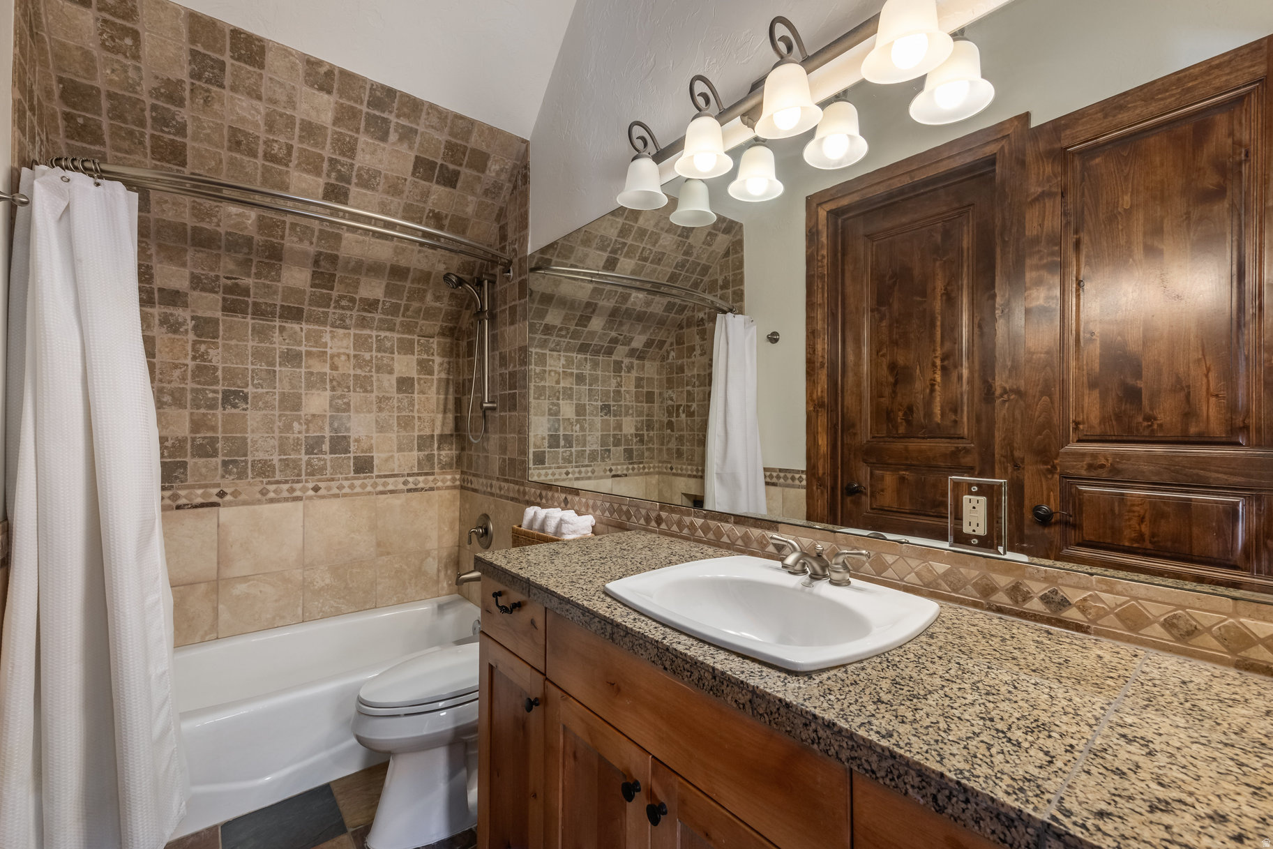 WINDSOR PARK - Residential