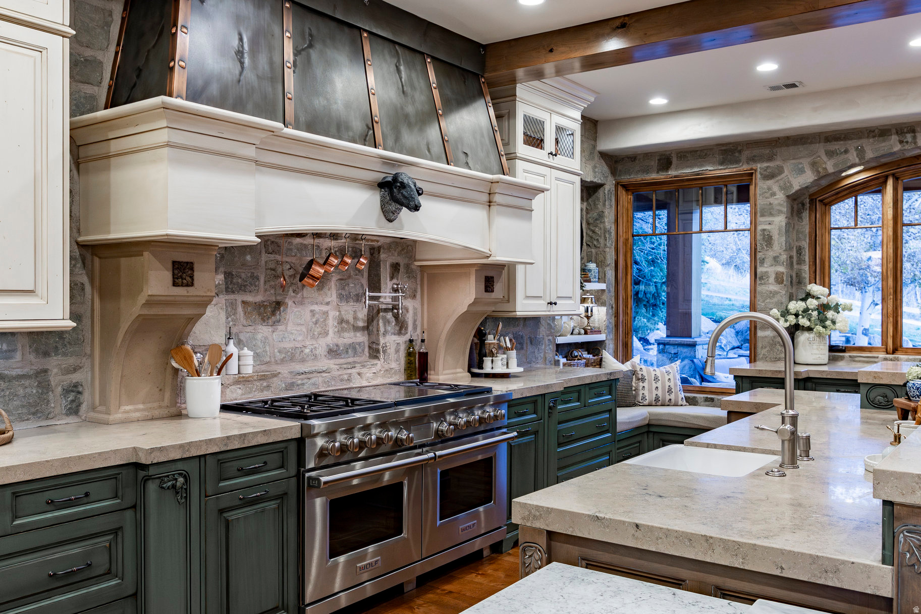 WINDSOR PARK - Residential