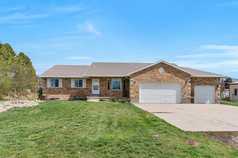 Photo of 1549 S LOST COLT DR, Heber City, UT 84032 (MLS # 2148367)