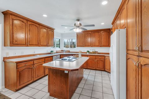 Tiny photo for 1549 S LOST COLT DR, Heber City, UT 84032 (MLS # 2148367)