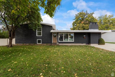 Photo of 1269 E WOODSTOCK AVE, Murray, UT 84121 (MLS # 2118036)