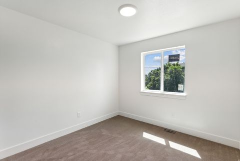 Tiny photo for 1615 N ANGEL ST W, Layton, UT 84041 (MLS # 2126501)