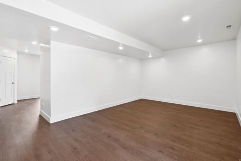 Tiny photo for 1615 N ANGEL ST W, Layton, UT 84041 (MLS # 2126501)