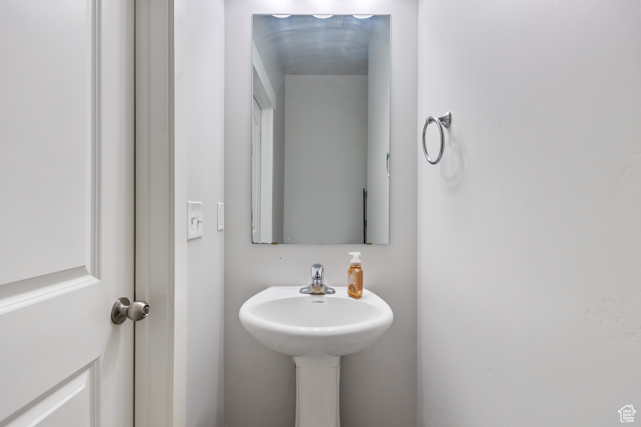 MOUNTAIN RIDGE - Residential