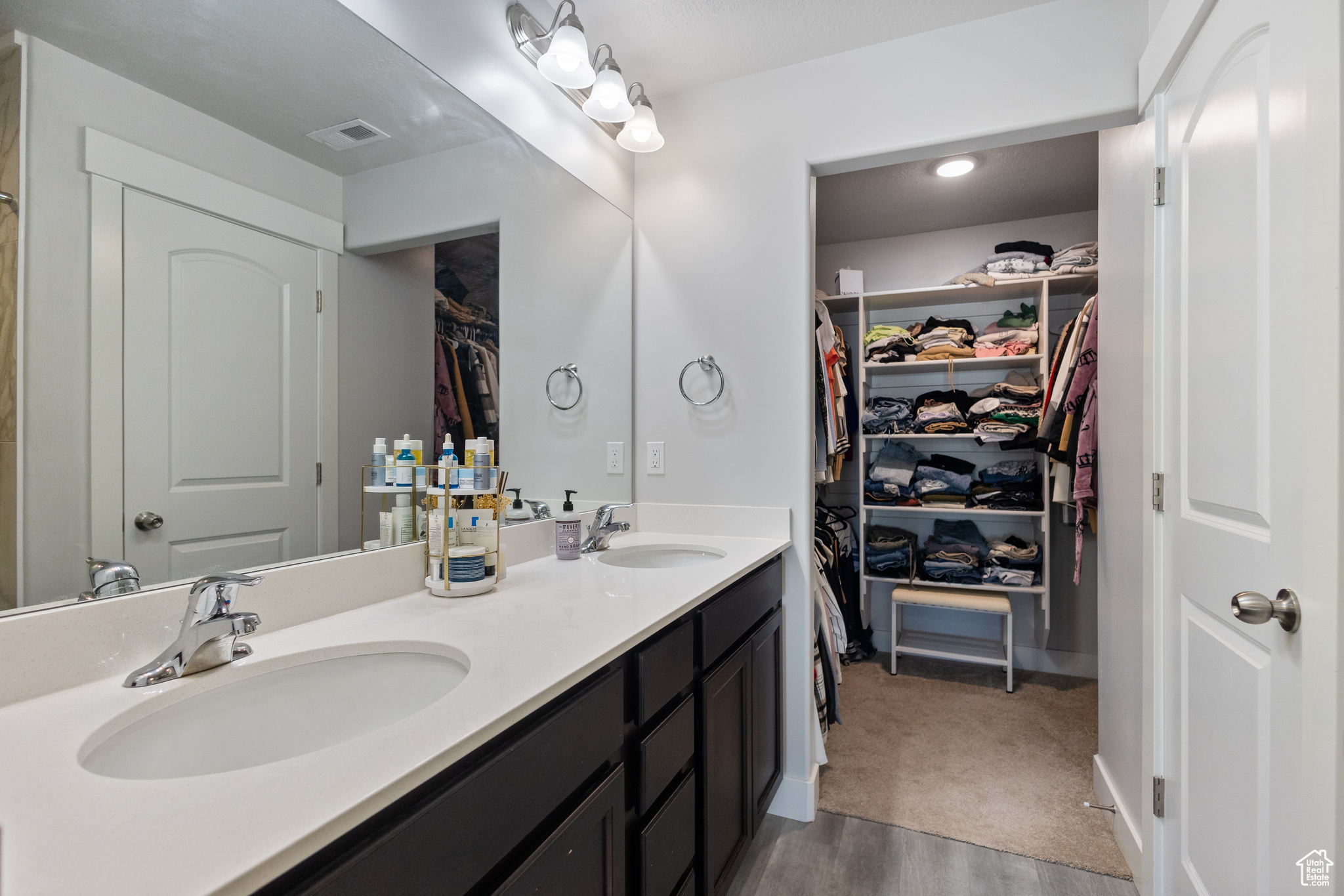 MOUNTAIN RIDGE - Residential