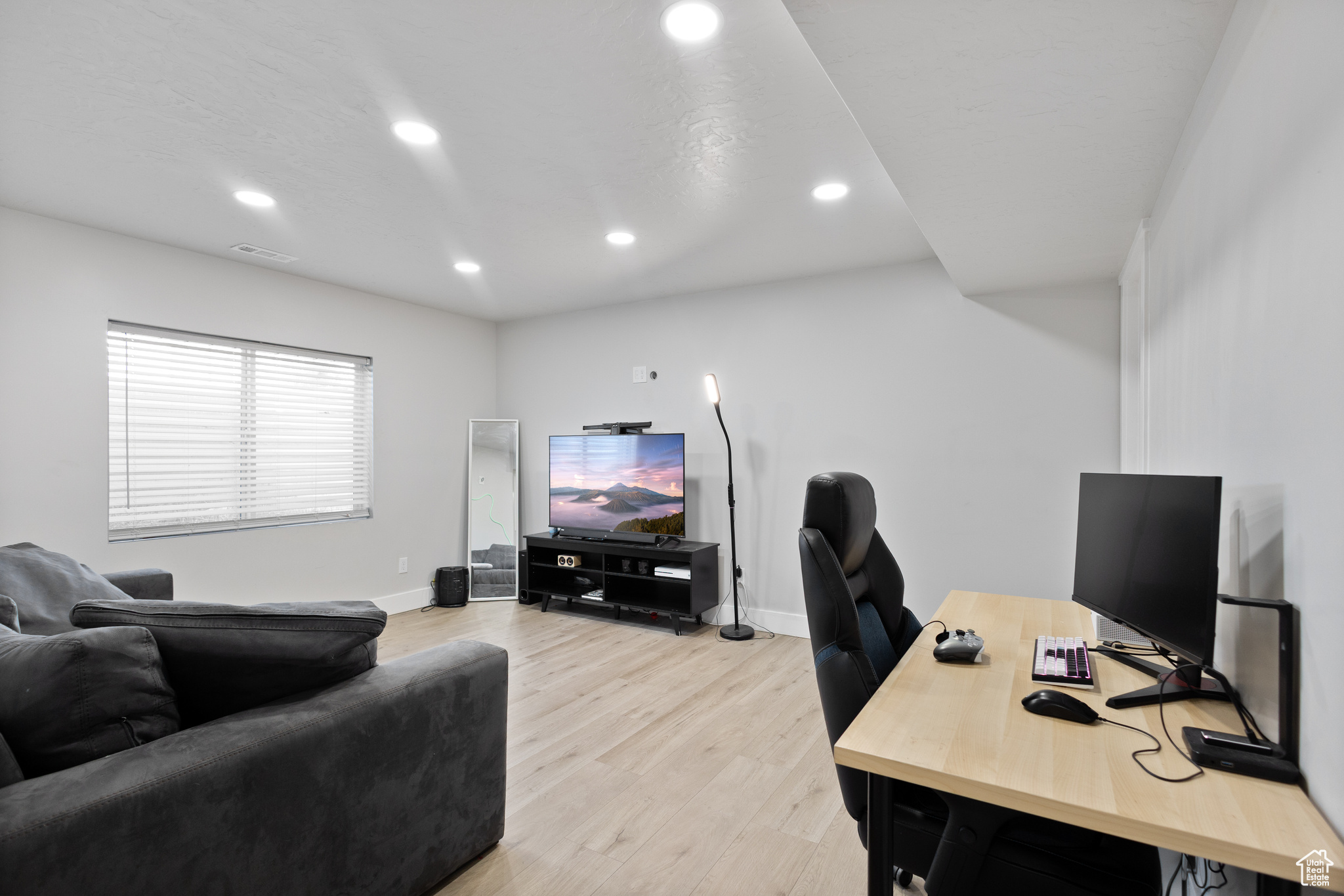 MOUNTAIN RIDGE - Residential