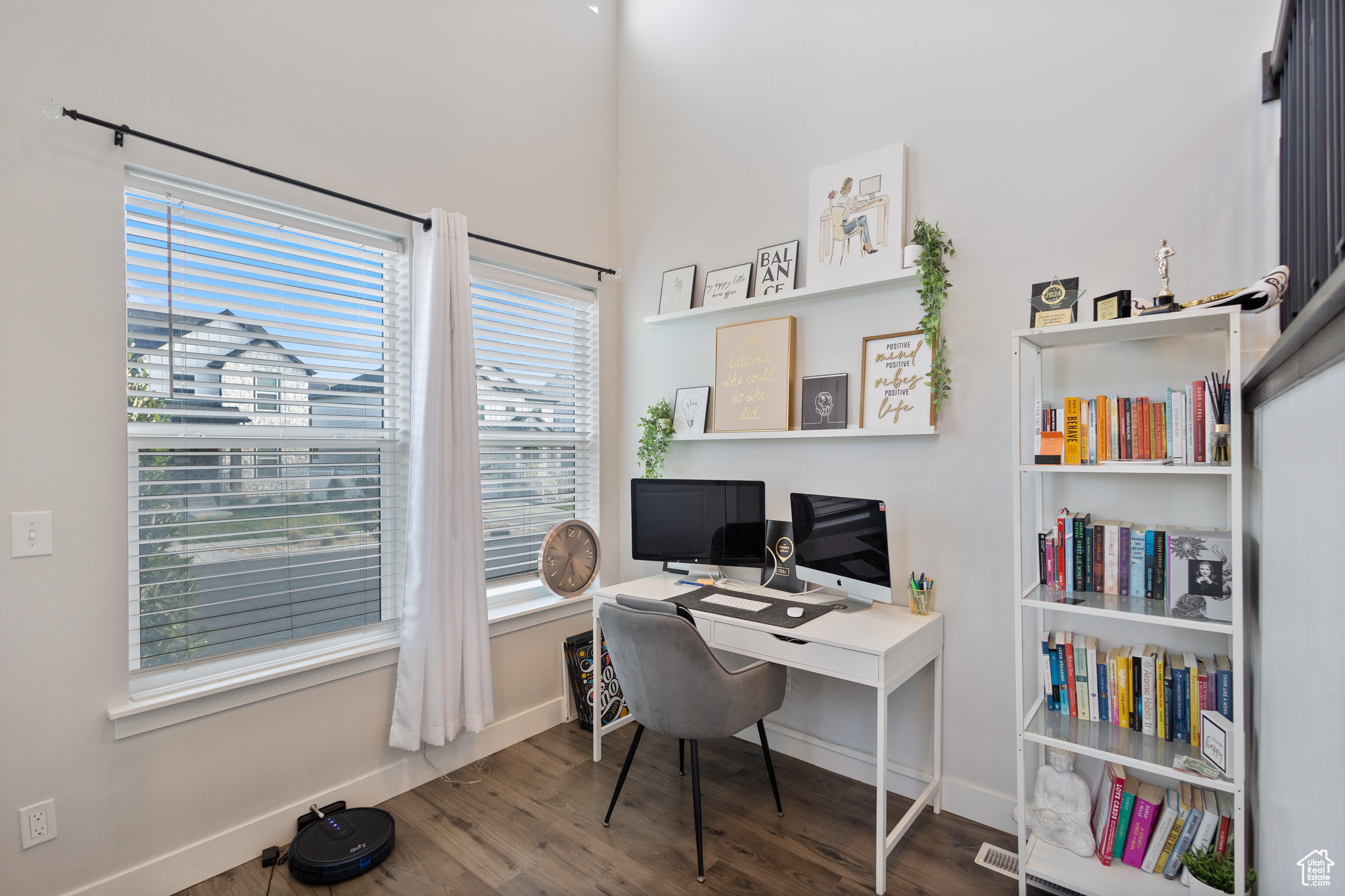 MOUNTAIN RIDGE - Residential