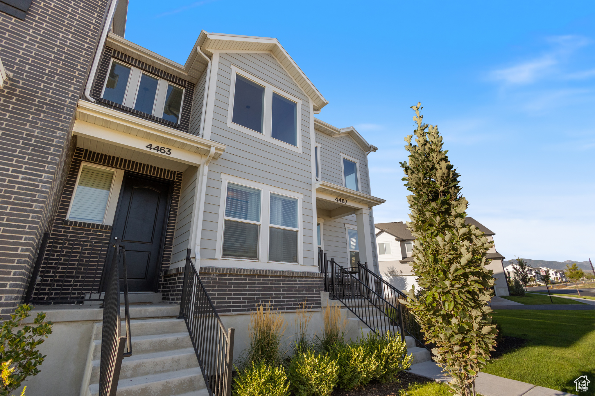 MOUNTAIN RIDGE - Residential