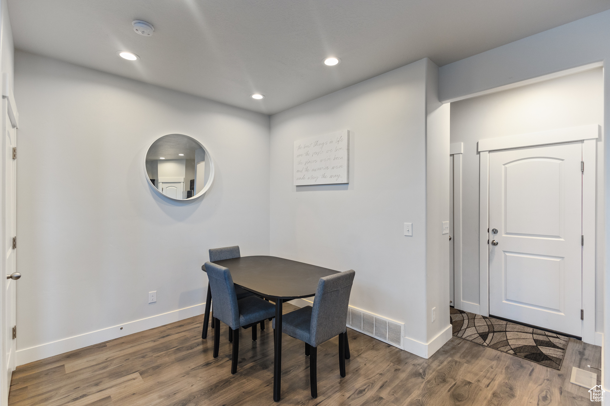 MOUNTAIN RIDGE - Residential