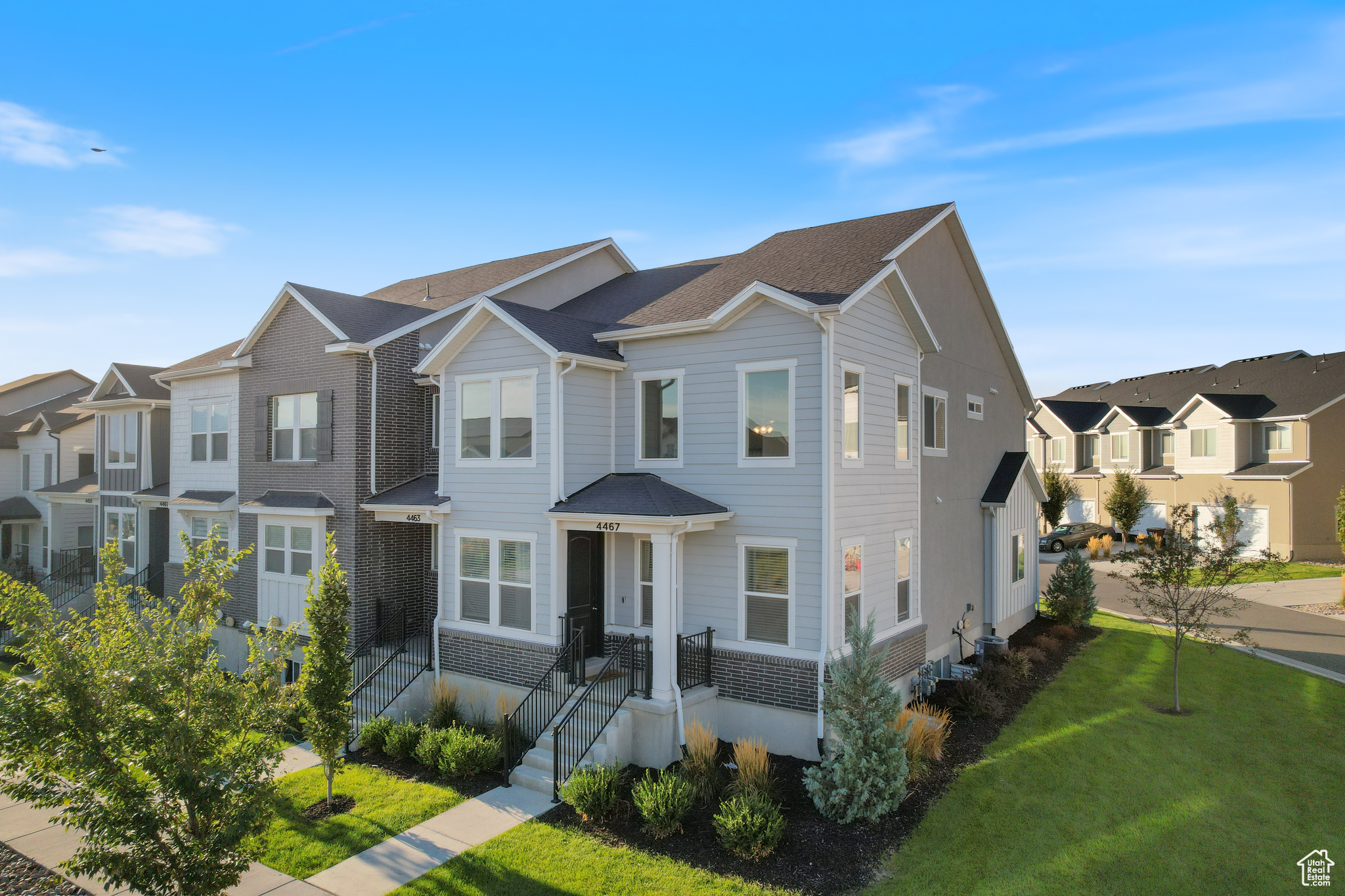 MOUNTAIN RIDGE - Residential