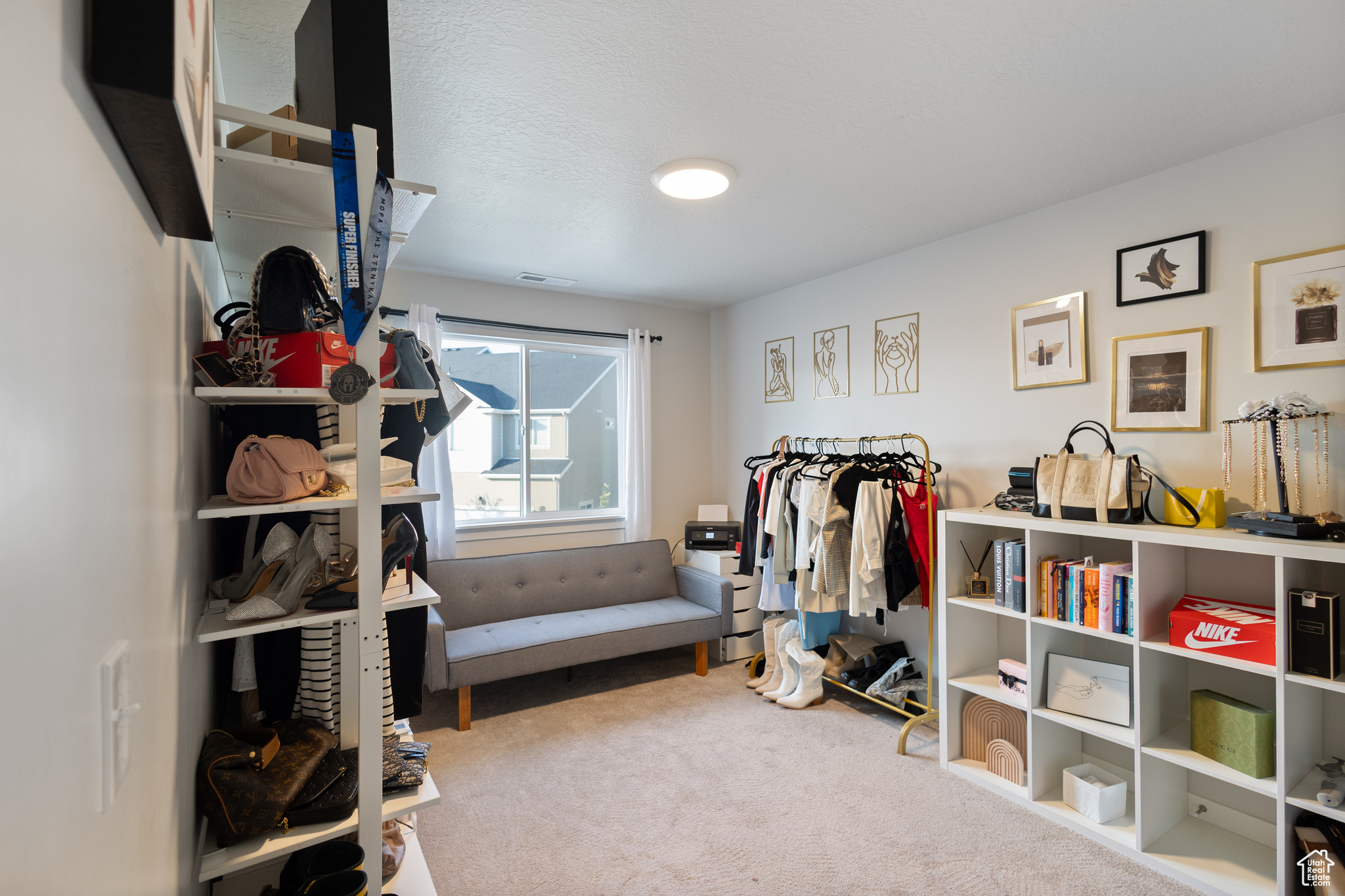 MOUNTAIN RIDGE - Residential